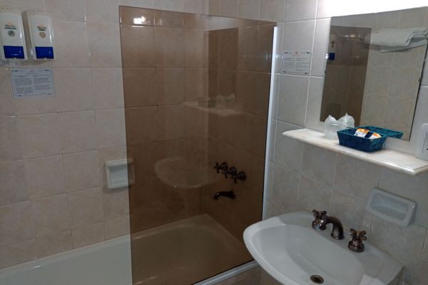 HABITACIÓN INDIVIDUAL