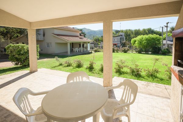 Sector Sierras 1 (2 Plantas) - 3 Habitaciones y 2 baños (Hasta 2 huéspedes) 