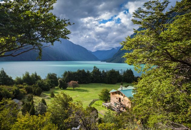 Mitico Puelo in Las Gualas, Chile