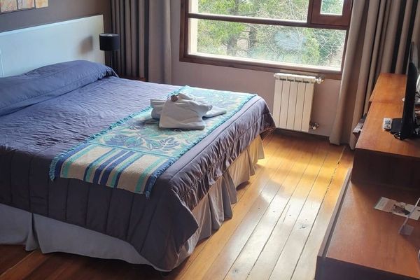 Suite Doble Clásica con Vista al Lago