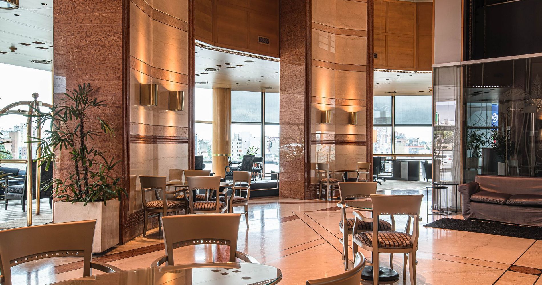 Hotel Quinto Centenario