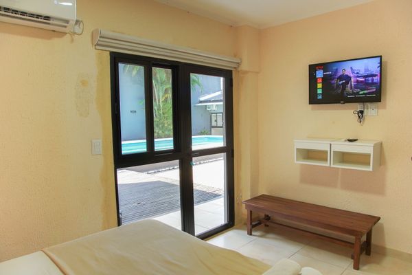 ISONDU con Vista a la Piscina Doble