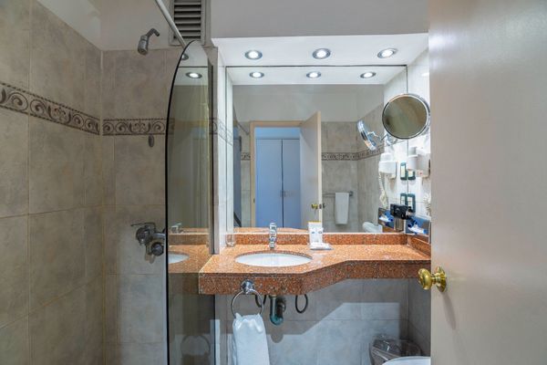 Standard Queen Matrimonial