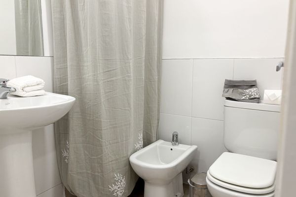 New India Apartment - con amenities, centrico.