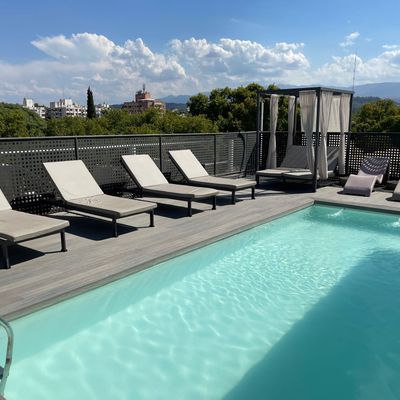 Estamos renovando la piscina!