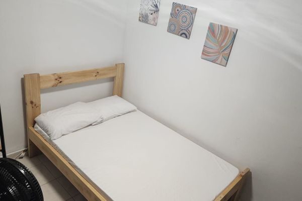 Cama doble PRIVADA con Baño