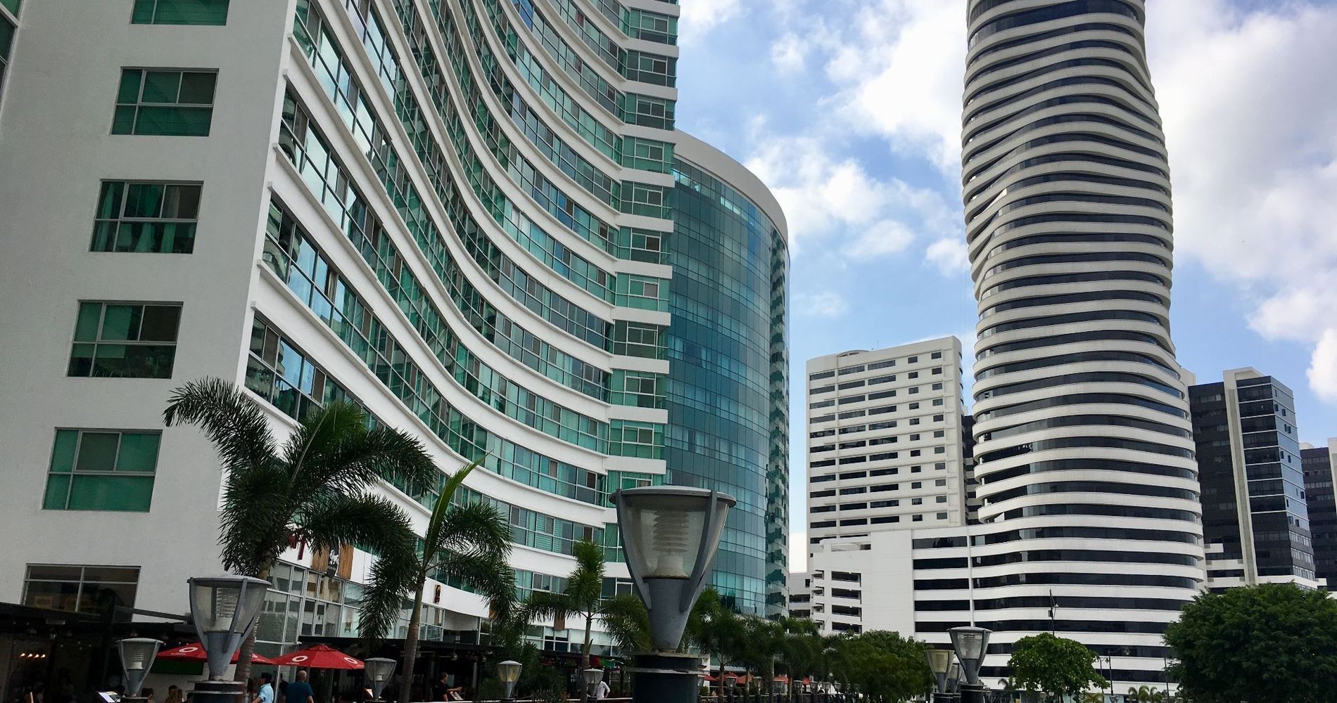 Luxury Suites River Front