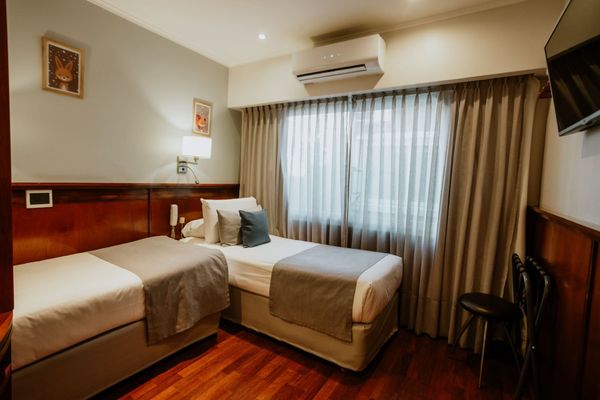 Familiar Vista al Frente