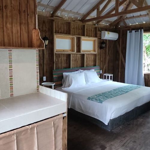 HOTEL YELLOW HOME PROVIDENCE ISLAND