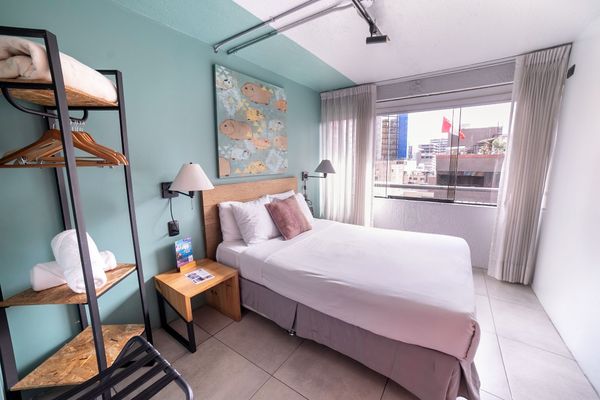 Privada con baño compartido