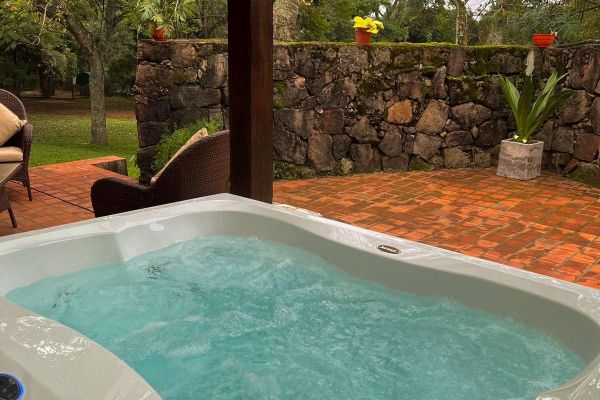 SUITE JUNIOR C/JACUZZI 