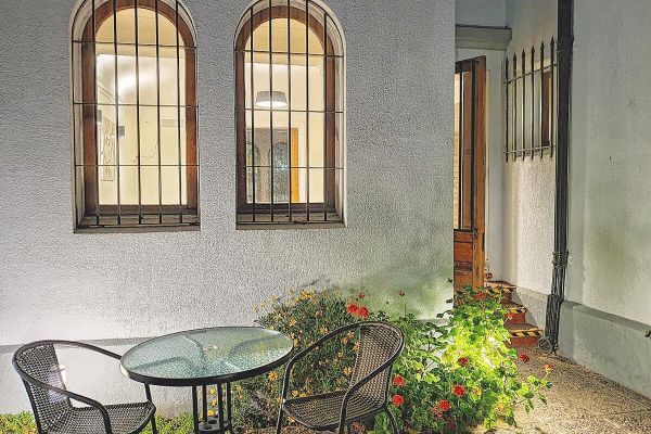 Habitación Individual Económica con Baño Compartido