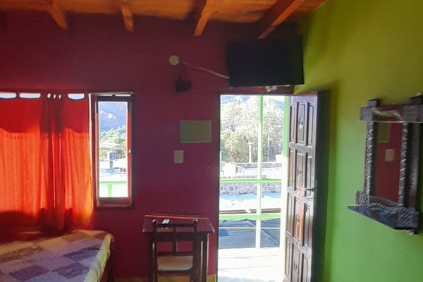 HABITACION CUADRUPLE PLANTA ALTA VISTA A LAS MONTAÑAS 