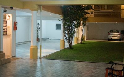 ApartHotelLaFuente - Estacionamiento