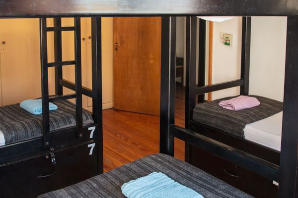 Cama en Habitacion Séxtuple Mixta Compartida