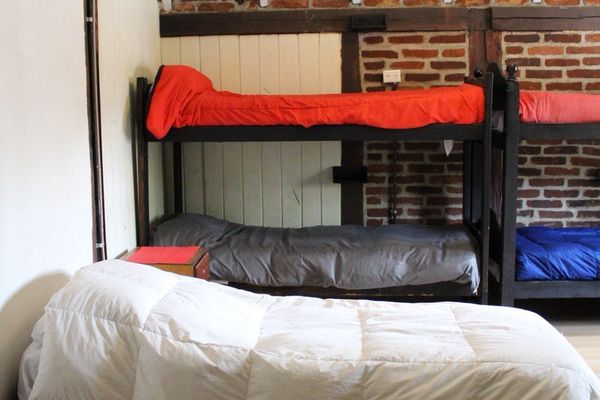 Cama en Habitación Séptuple mixta con baño compartido