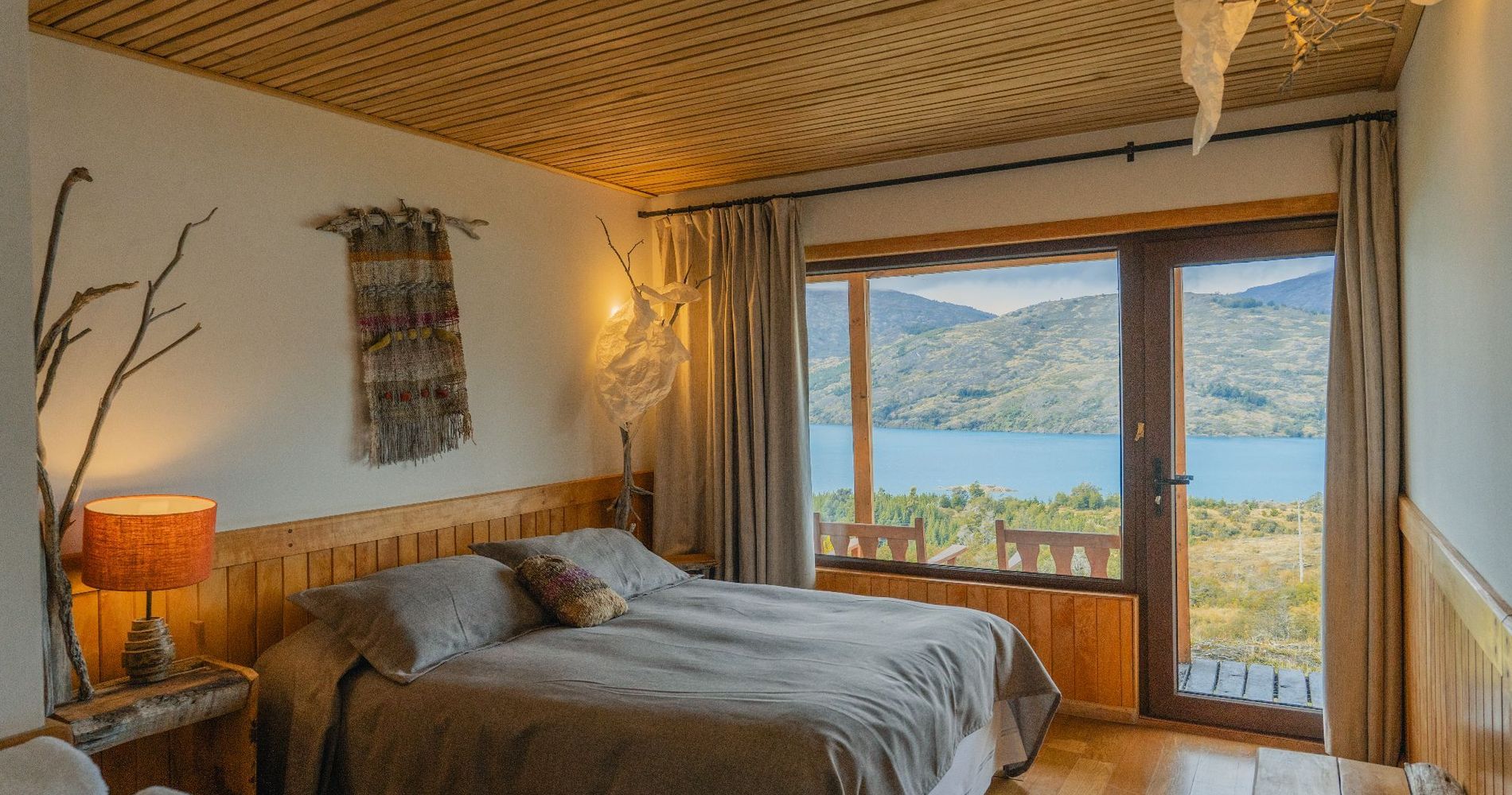 Mallin Colorado Ecolodge