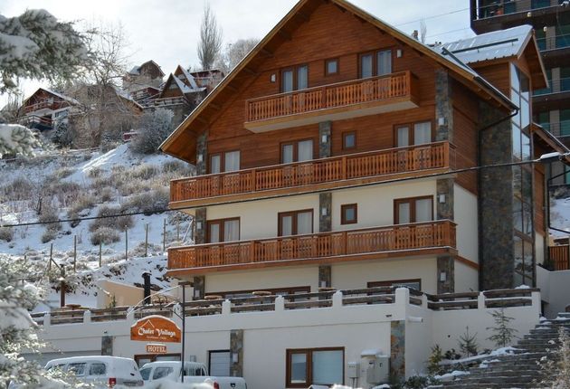 Hotel Chalet Valluga in Farellones, Chile