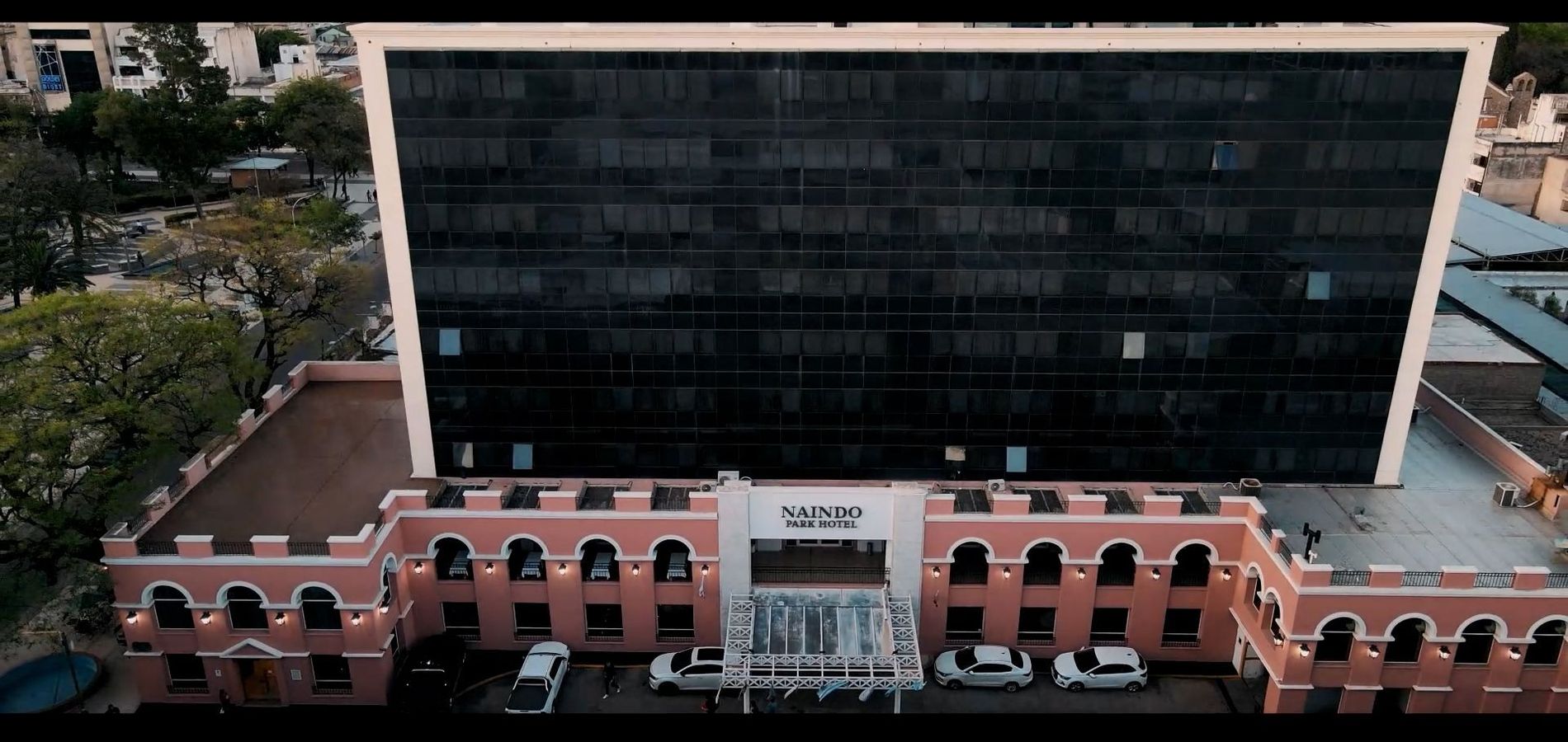 Naindo Park Hotel
