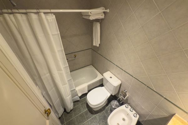 TRIPLE STANDARD vista interna