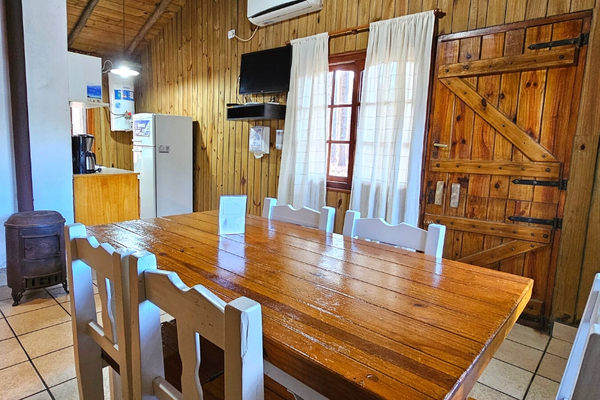 CABAÑAS DE TRONCOS