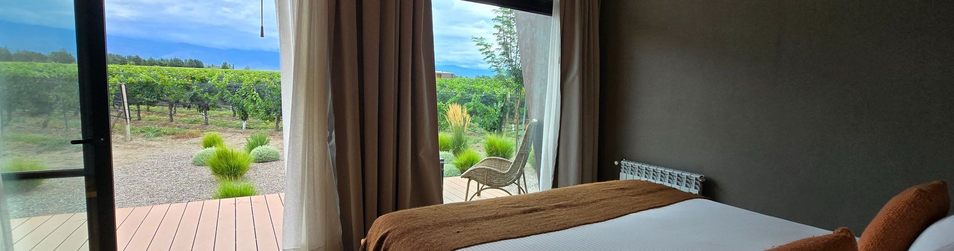 Andeluna Winery Lodge