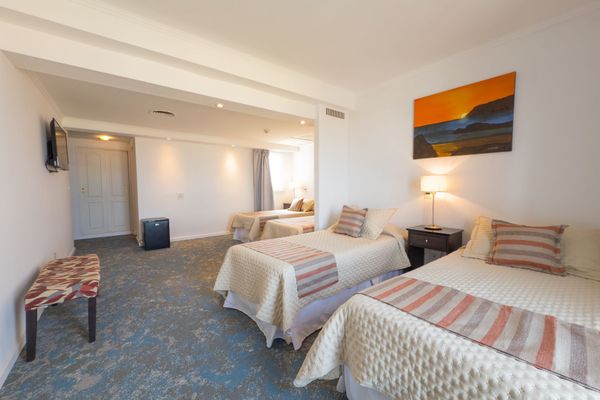 Habitación CUADRUPLE o JUNIOR SUITE