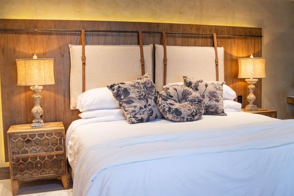 Suite de Autor:  A. Camus - S. de Beauvoir - I. Allende - G. García Márquez