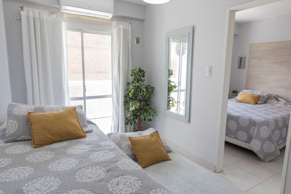 LOCAL EXPERIENCE V - 1 DORMITORIO