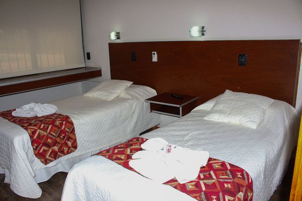 HABITACION DOBLE INDIVIDUAL