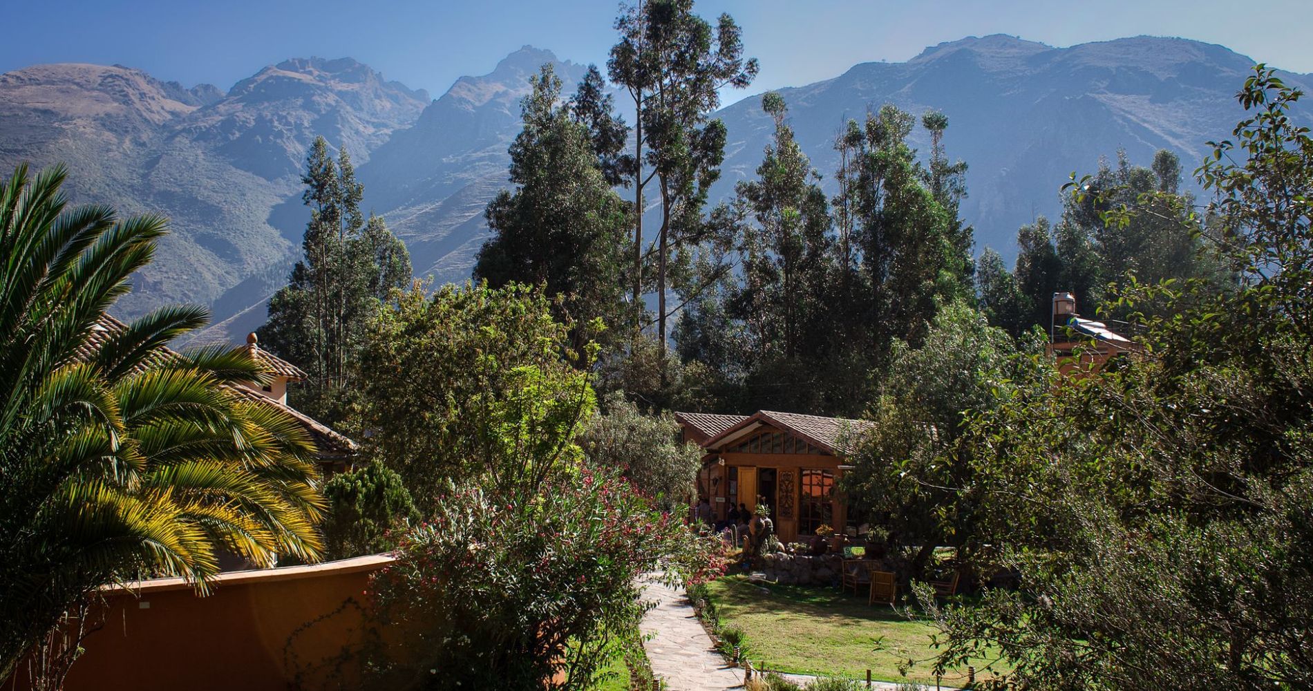 Andean Wings Valley Hotel