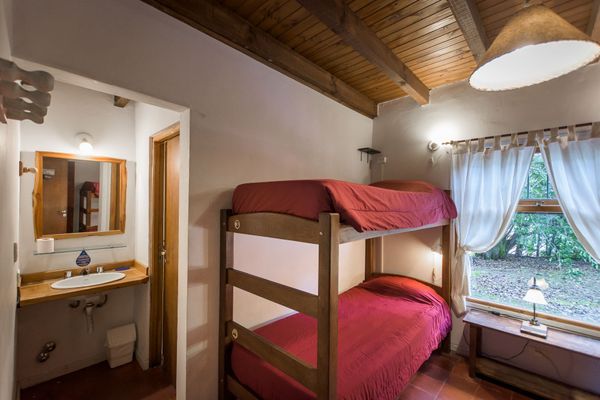 CAMA EN HAB CUADRUPLE A COMPARTIR