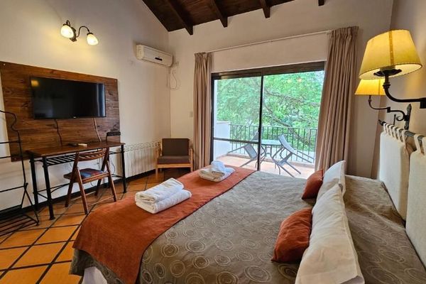 SUPERIOR CON BALCON