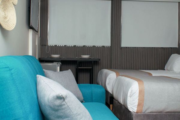 BOGOTÁ SEDE 1- 102 Habitación con cocina y baño privado 