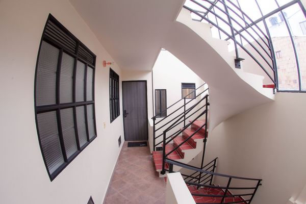 BOGOTÁ SEDE 1- 101 Apartamento a 10 minutos del Movistar Arena 