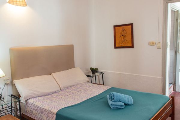 Triple Privada - planta baja - Baño exterior