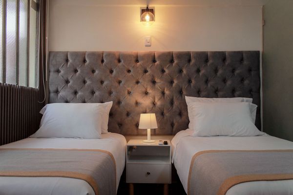 BOGOTÁ SEDE 1- 102 Habitación con cocina y baño privado 