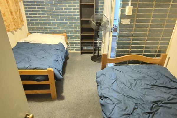 Habitación con baño compartido