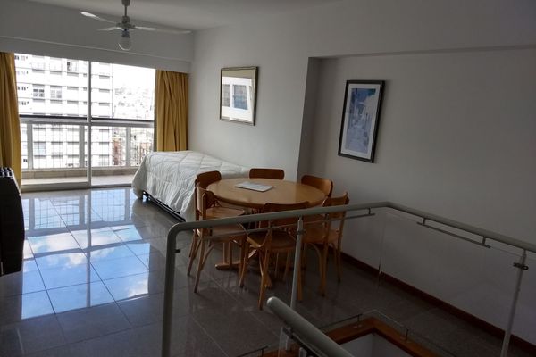 Dúplex de 3 ambientes vista ciudad (Piso 10, sin aire acondicionado)