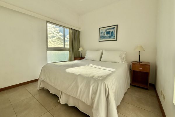 Departamento de 2 ambientes superior con vista al mar