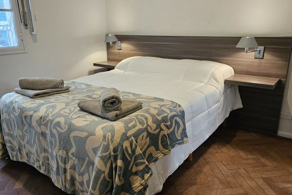 Depto 2 ambientes sobre calle Moldes, Belgrano