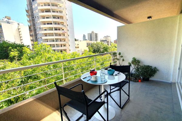 Depto monoambiente sobre Av. Comodoro Rivadavia, Núñez