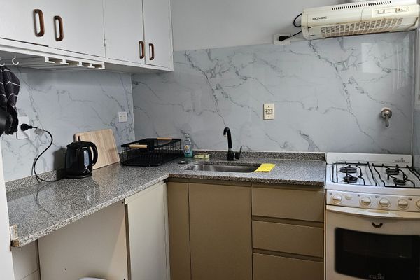 Depto 2 ambientes sobre calle Moldes, Belgrano