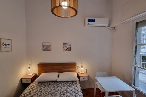 Depto monoambiente sobre Paraguay, Recoleta 