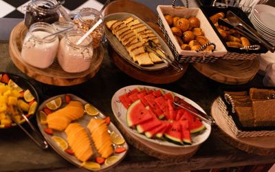 TURISMOCOSTASURSA - Desayuno Buffet