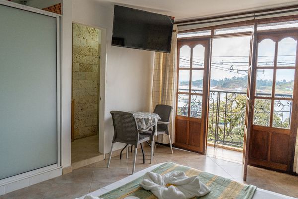 Habitación Doble Deluxe con Balcón