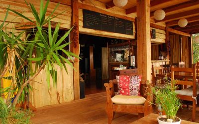 LodgeColbun - Desayuno de pago