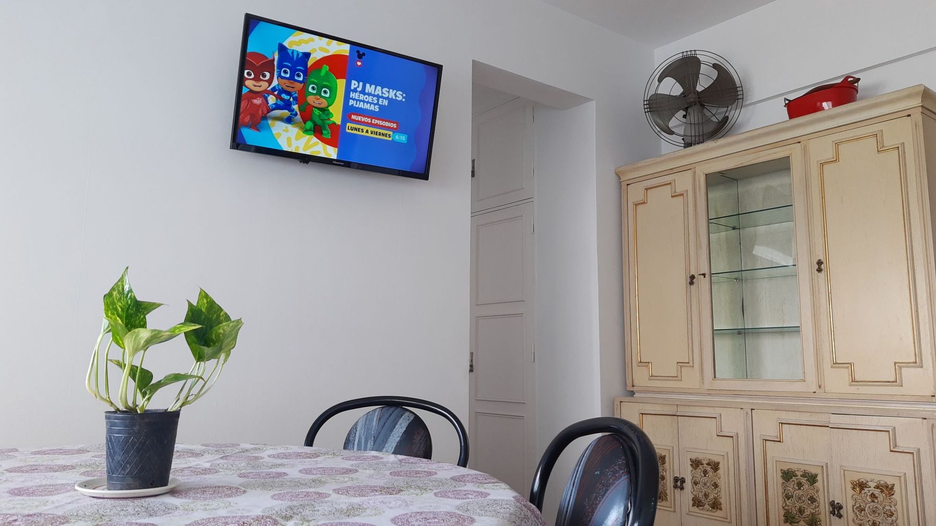 444 VISTA MAR LIVING