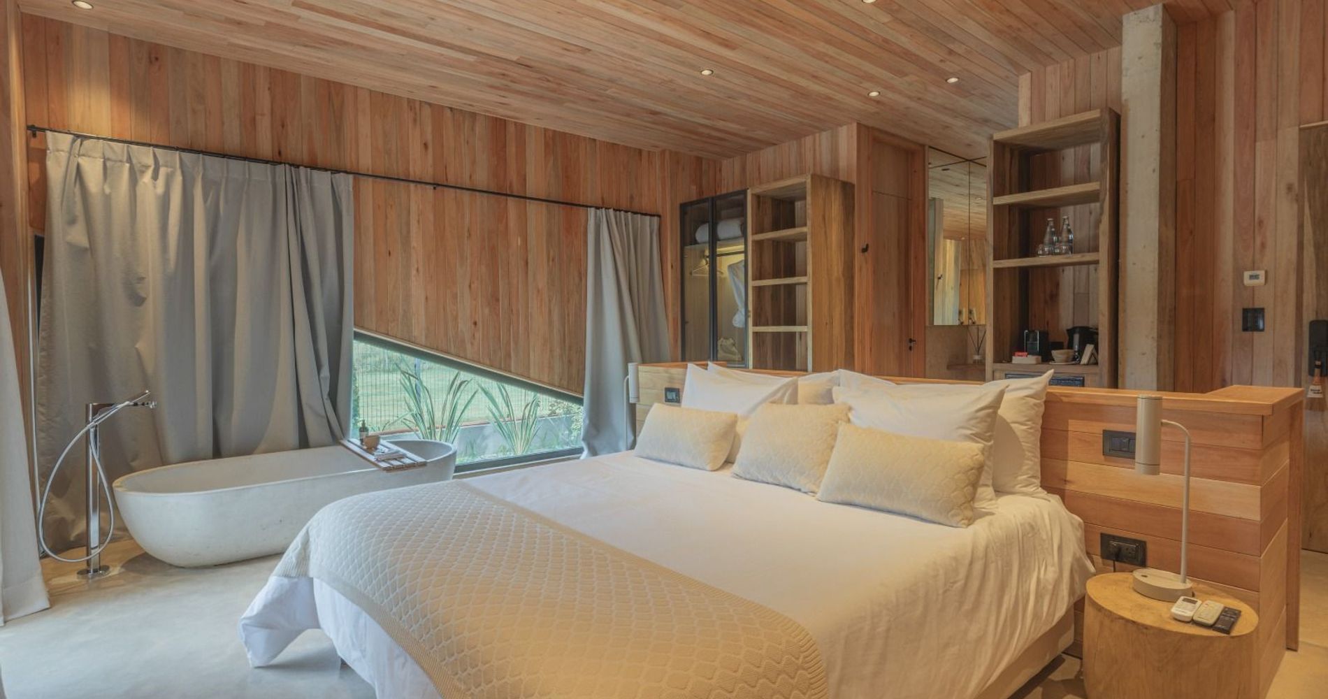 Locus Solus Hotel Singular