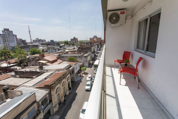 LOCAL EXPERIENCE V - 1 DORMITORIO